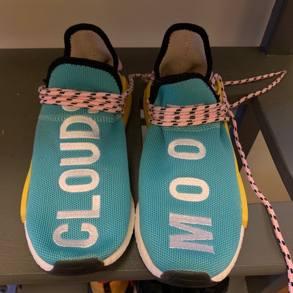 Adidas Moon Cloud size 7